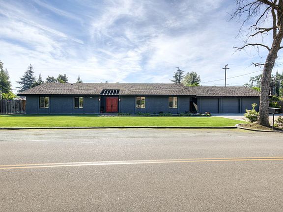 2nd image of 1359 W Moraga Rd