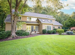 5406 Century Oaks Dr, Greensboro, NC 27455