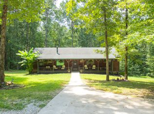1085 Flicker Ct, Kingston Springs, TN 37082