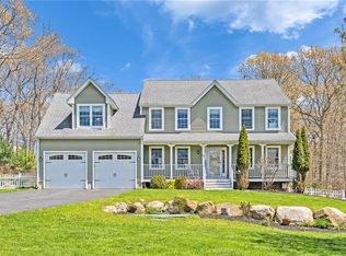 63 Clearview Dr, Richmond, RI 02892