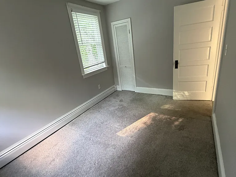 136 N Green St — Photo 12