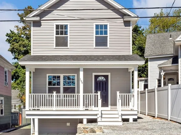 194 Ennell St, Lowell, MA 01850