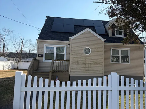 12 S Prospect Street, Copiague, NY 11726
