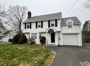 120 Bridle Path Rd, Springfield, MA 01118