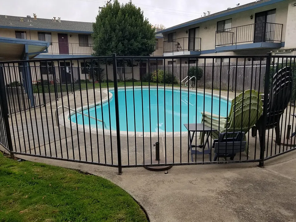 Orange Grove Apartments