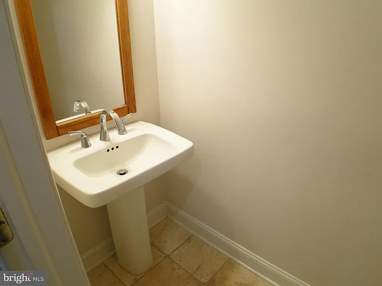 115 Morton Ave #1 — Photo 9