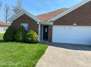 114 Clover Ct, Radcliff, KY 40160