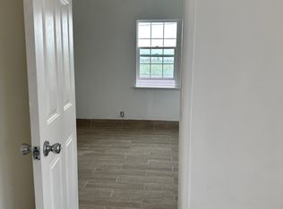 240 E Hanford Armona Rd #D, Hanford, CA 93230