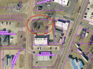 W Singleton St, Leesville, LA 71446