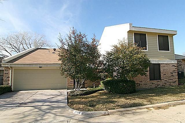 1st image of 2114 Brook Mount Ct