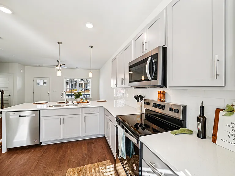 Turnberry Park Apartments and Homes — Photo 106