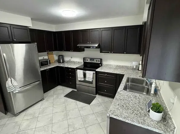 199 Lady Angela Ave, Oshawa, ON L1L 0K3