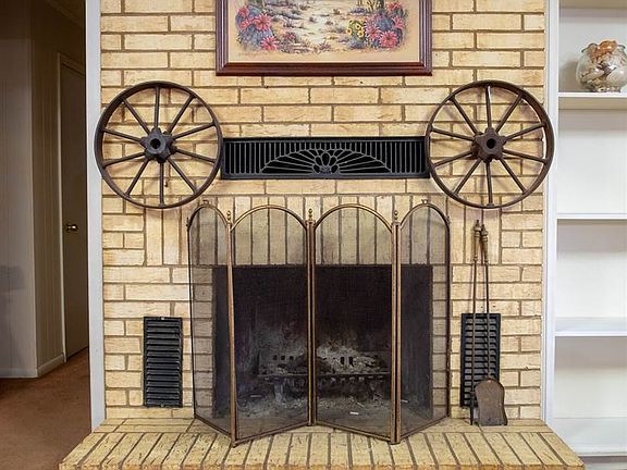 4th image of 3594 Fm 1801