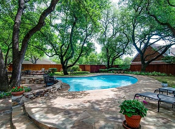 3rd image of 7058 Elmridge Dr
