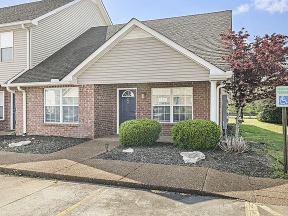 3rd image of 138 Cambridge Dr Unit C4
