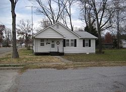 1st image of 720 W South St