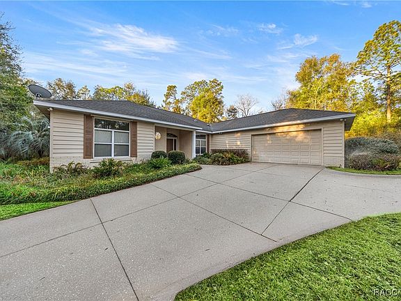 2nd image of 20698 SW 93rd Lane Rd