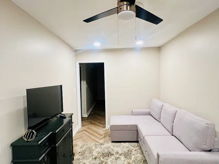 130 Falcon Rd #21 — Photo 5