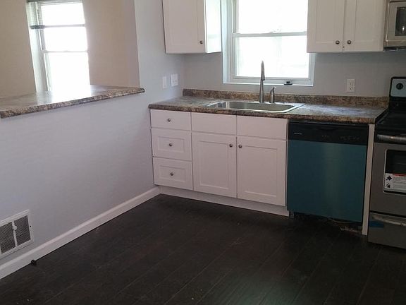 2nd image of 4424 Duneden Ave