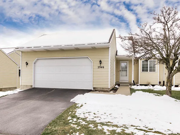 2946 Parkside Dr, Jenison, MI 49428