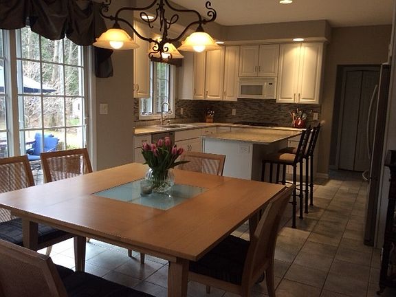 3rd image of 53 E. Claremont