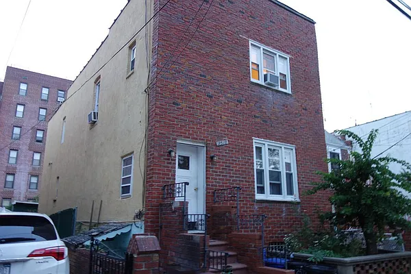 Sold by Freehold Estates Inc | media 12