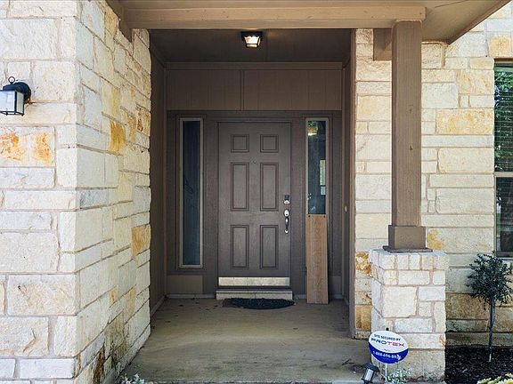 3rd image of 642 Irvin Dr