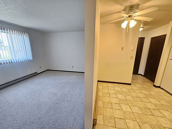 3rd image of 1538 27th Ave S #2015