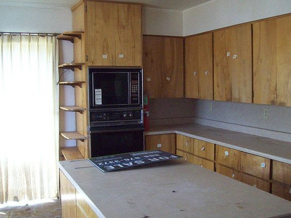 5th image of 790 Cumberland Dr