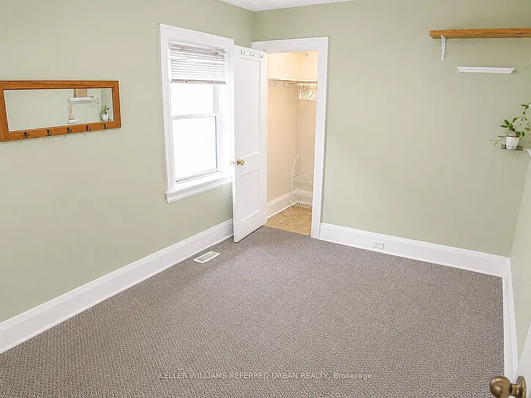 98 Foxwell St — Photo 6
