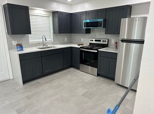 190 E Cleveland St #190, Apopka, FL 32703