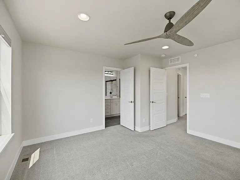 8864 Yates Dr — Photo 17
