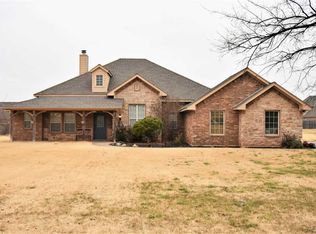 36 NE Sunset Dr, Elgin, OK 73538