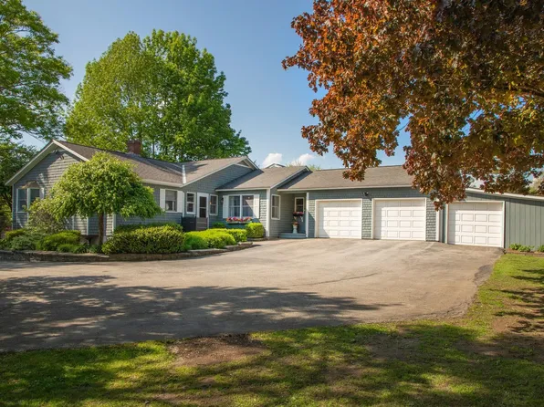 742 Rte 7B-Central, Clarendon, VT 05759