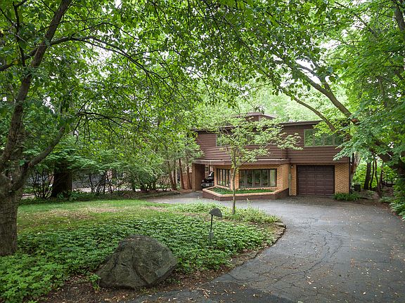 5th image of 3668 Lake Mendota Dr