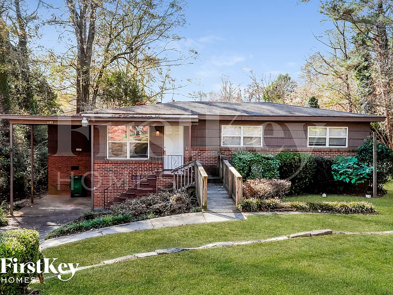 3085 Piper Dr — Photo 1