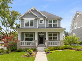 799 Hill Ave, Glen Ellyn, IL 60137
