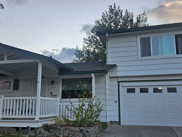 745 Ibis Ln — Photo 1