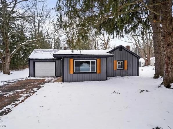 3640 Carper Ave, Akron, OH 44312