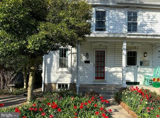 117 Cottage St, Doylestown, PA 18901