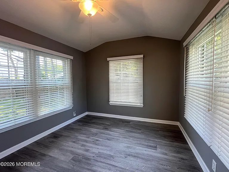 22 Locust Ct — Photo 11