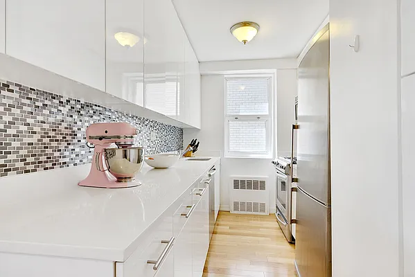 Sold by Cooper & Cooper Real Estate | media 15