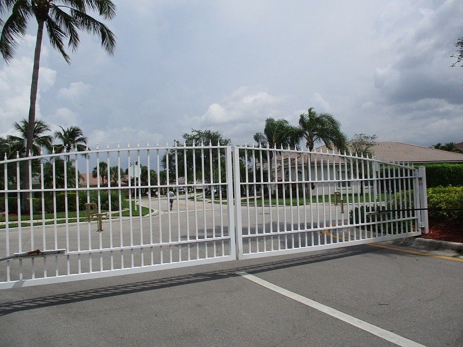 2nd image of 5617 NW 117th Ave
