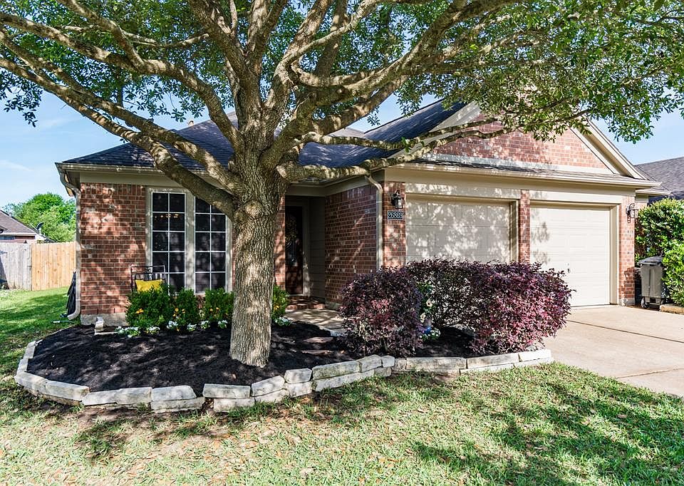 1st image of 26869 Armor Oaks Dr