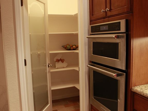 5th image of 133 Casterbridge Ct