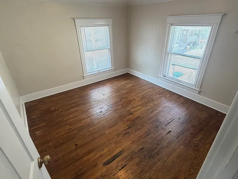416 Bellevue Pl — Photo 14