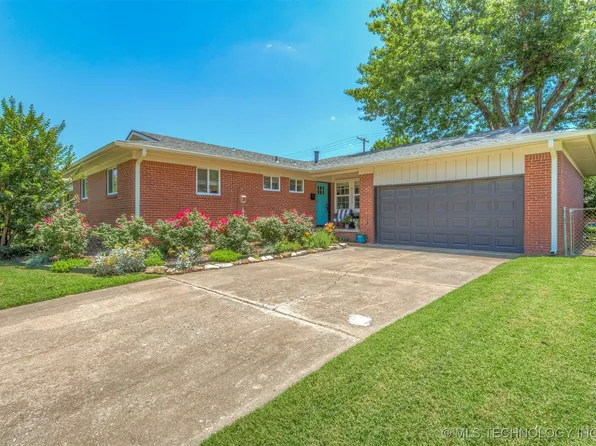 5122 E 27th Pl, Tulsa, OK 74114