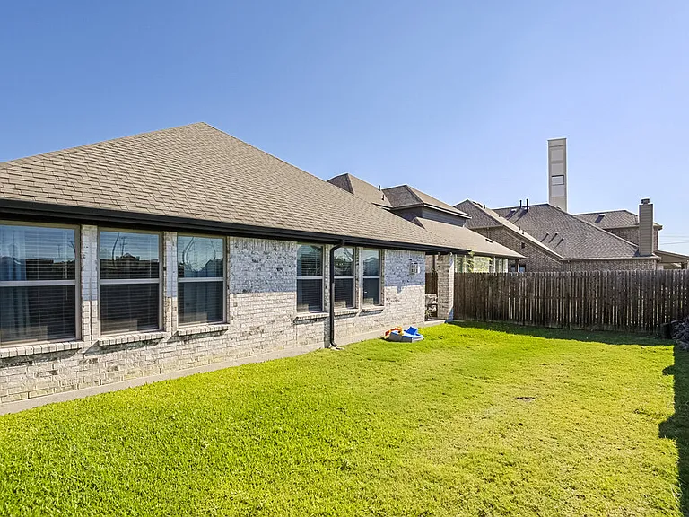 982 E Villas Ct — Photo 8