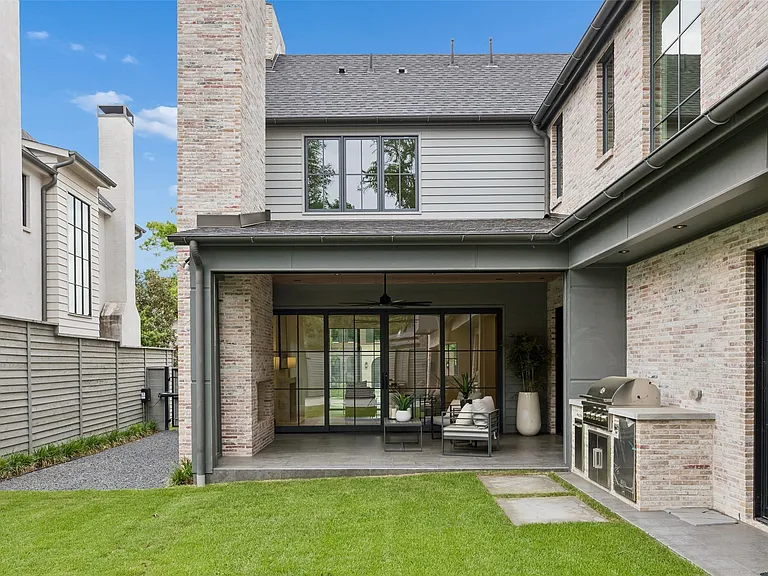 6833 Northridge Dr — Photo 13