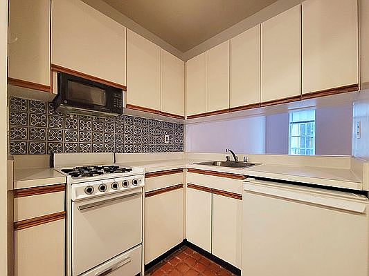1st image of 303 E 81st St APT 2RE